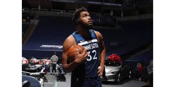 Karl-Anthony Towns se lesionó algunos juegos de temporada baja Karl-Anthony Towns se lesionó algunos juegos de temporada baja